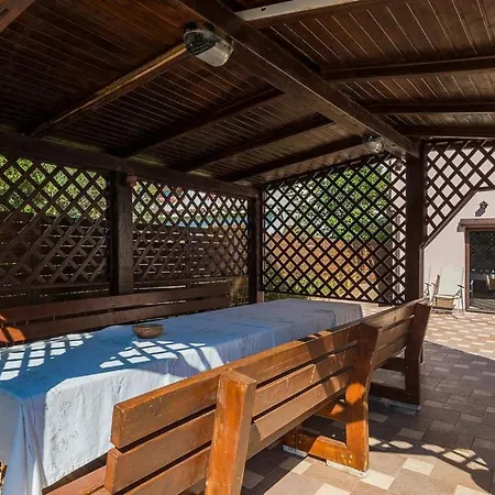 Biba Apartman *