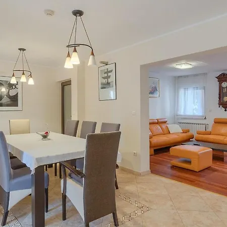 Apartment Biba Pula