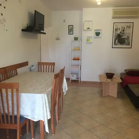 Apartment Biba